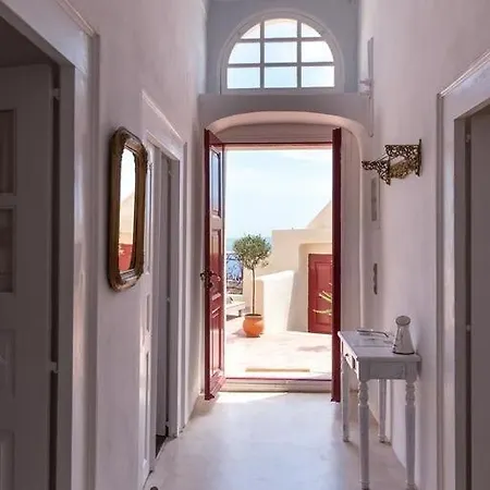 Villa Beautiful Spectacular Sea Views Sunset Caldera Views Aegean Serenity *